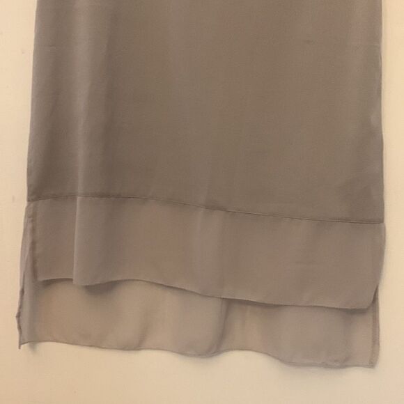 French Connection light gray short sleeve blouse Size M NWT - Picture 3 of 7